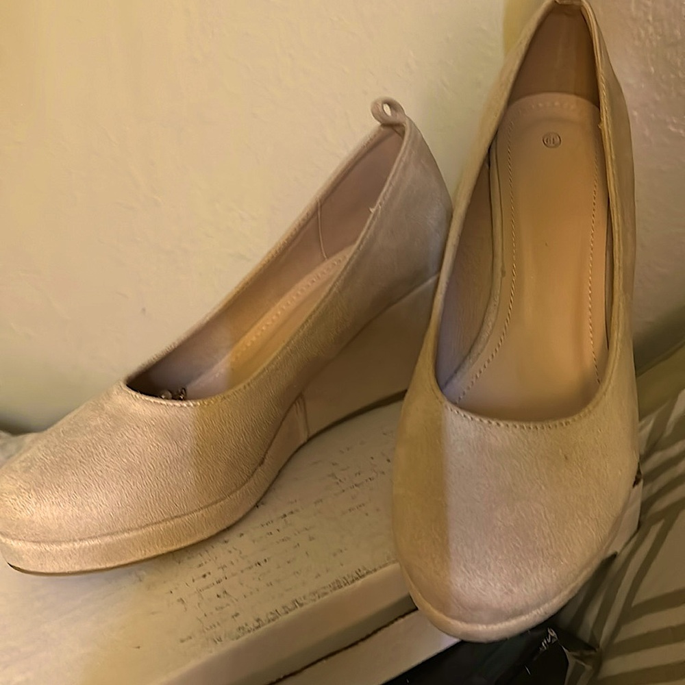 Cream colored wedged velvet heels